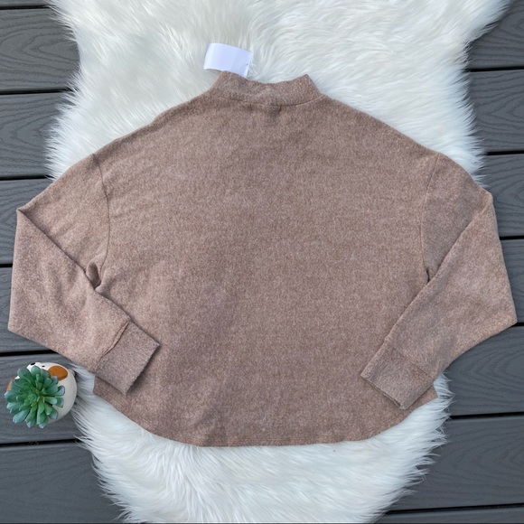 Socialite Pullover Sweater - Picture 2 of 3